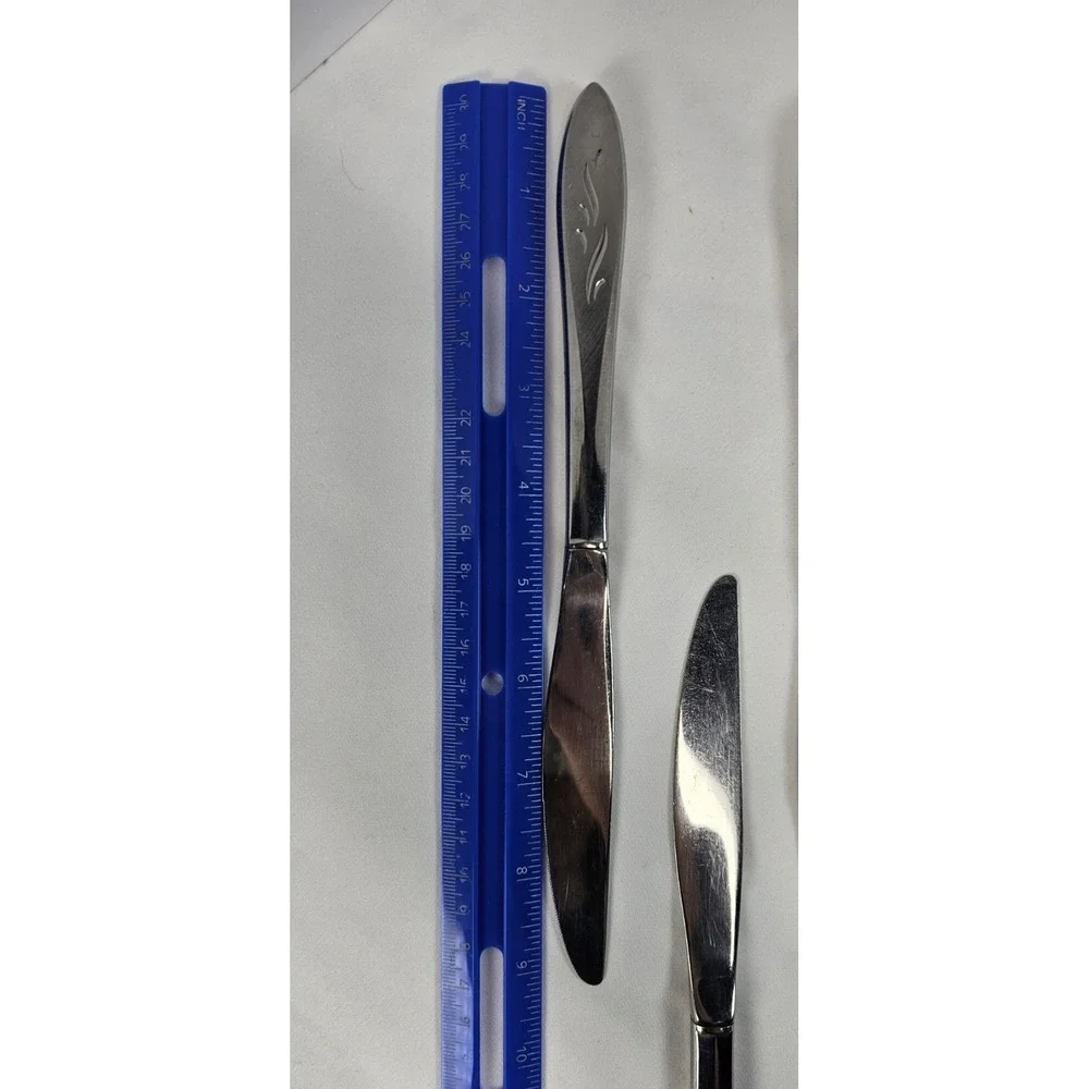 Oneida Ember Glow Stainless Steel Dinner & Butter Knives Mixed Lot of 7 Floral